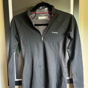 Columbia Thermal Black Pullover with Red Trim